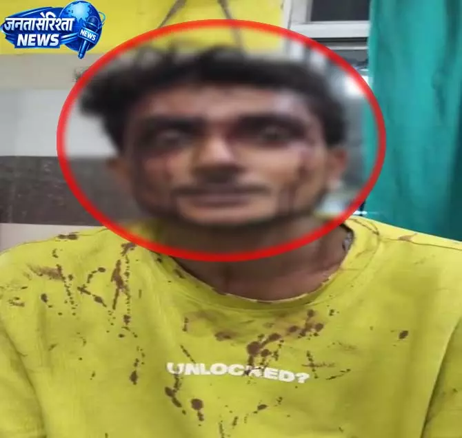 पुरानी रंजिश को लेकर युवक पर हमला, सिर पर पत्थर मारकर किया घायल पुरानी रंजिश को लेकर युवक पर हमला, सिर पर पत्थर मारकर किया घायल