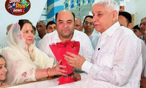 Hisar नवजोत कौर सिद्धू ने बाबा रामपाल से आशीर्वाद प्राप्त किया Hisar नवजोत कौर सिद्धू ने बाबा रामपाल से आशीर्वाद प्राप्त किया