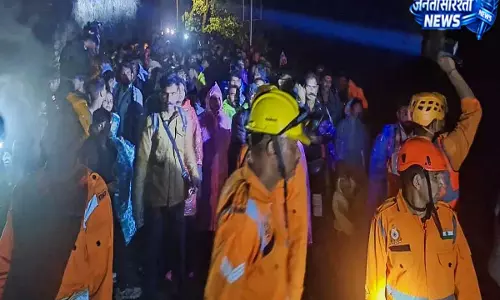 Uttarakhand: भूस्खलन के बाद 10,000 केदारनाथ तीर्थयात्रियों को बचाया Uttarakhand: भूस्खलन के बाद 10,000 केदारनाथ तीर्थयात्रियों को बचाया