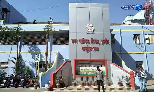 Indore : पानी संकट के बीच अवैध टैंकर बिक्री पर रोक के लिए निगम की सख्ती Indore : पानी संकट के बीच अवैध टैंकर बिक्री पर रोक के लिए निगम की सख्ती