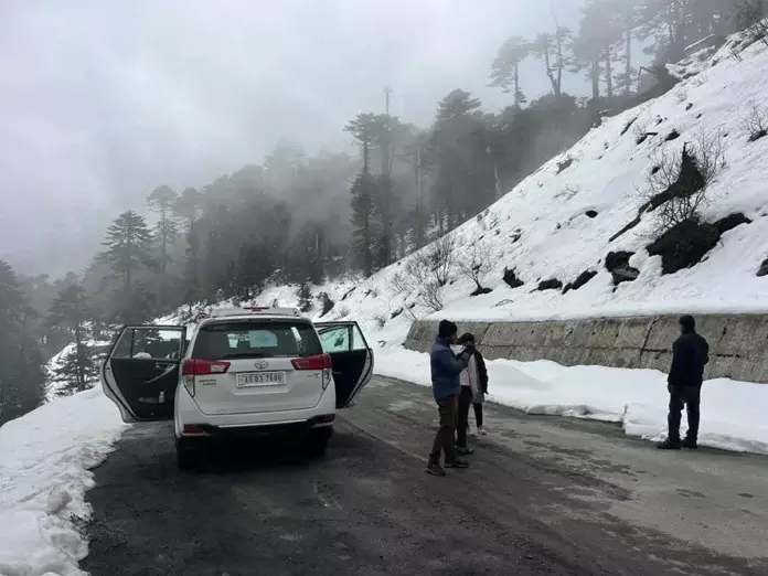 Arunachal: बुमला दर्रे पर टैक्सी ड्राइवर ने एक महिला की जान बचाई
