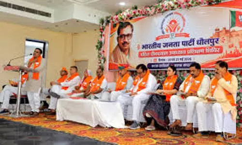 Jaipur: जयपुर में दूध के दाम बढ़े, नई दरें लागू होने जा रही हैं Jaipur: जयपुर में दूध के दाम बढ़े, नई दरें लागू होने जा रही हैं