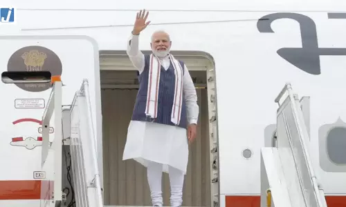 पांच देशों की यात्रा कर दिल्ली लौटे प्रधानमंत्री मोदी, जानिए इस दौरे से देश को क्या फायदा पांच देशों की यात्रा कर दिल्ली लौटे प्रधानमंत्री मोदी, जानिए इस दौरे से देश को क्या फायदा