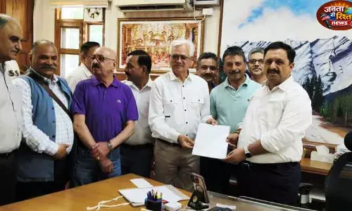 Himachal: केमिस्टों के बंद होने से दवा आपूर्ति रुकावट