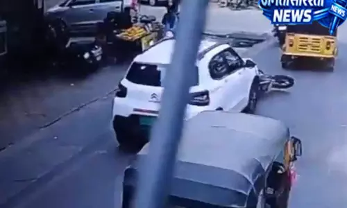 Hyderabad: कुकटपल्ली में बेकाबू इलेक्ट्रिक कार से तनाव Hyderabad: कुकटपल्ली में बेकाबू इलेक्ट्रिक कार से तनाव