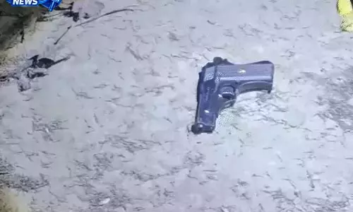पुलिस और बाइक चोर गिरोह के बीच मुठभेड़, एक अपराधी घायल पुलिस और बाइक चोर गिरोह के बीच मुठभेड़, एक अपराधी घायल