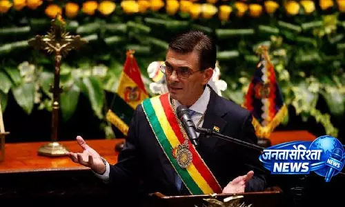 Bolivian राष्ट्रपति मंत्रिमंडल में फेरबदल करेंगे, आर्थिक-सामाजिक परिषद का करेंगे गठन Bolivian राष्ट्रपति मंत्रिमंडल में फेरबदल करेंगे, आर्थिक-सामाजिक परिषद का करेंगे गठन