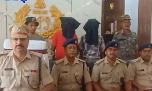 कोयला कंपनी से 50 लाख की लेवी मांगने वाले दो आरोपी गिरफ्तार कोयला कंपनी से 50 लाख की लेवी मांगने वाले दो आरोपी गिरफ्तार