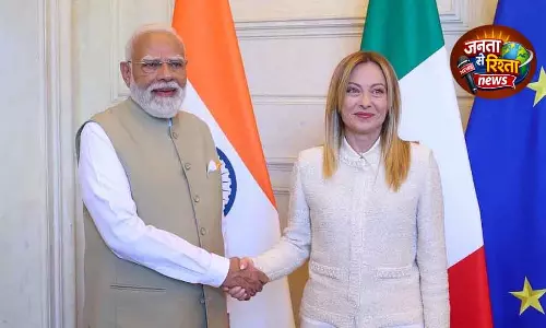 Rome PM मोदी ने इतालवी पीएम मेलोनी से की बातचीत Rome PM मोदी ने इतालवी पीएम मेलोनी से की बातचीत