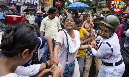 आवामी लीग ने Bangladesh में लक्षित हमलों का आरोप लगाया आवामी लीग ने Bangladesh में लक्षित हमलों का आरोप लगाया