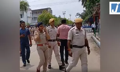 भाजपा नेता के घर के बाहर बम और धमकी भरा खत मिला, मचा हड़कंप भाजपा नेता के घर के बाहर बम और धमकी भरा खत मिला, मचा हड़कंप