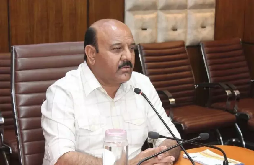 Handwara: नौकरशाही के फैसलों पर डिप्टी सीएम का बड़ा बयान Handwara: नौकरशाही के फैसलों पर डिप्टी सीएम का बड़ा बयान