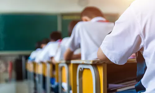 शिक्षा मंत्रालय का स्पष्ट बयान, निजी बिना सहायता प्राप्त स्कूलों पर SMC गाइडलाइन लागू नहीं शिक्षा मंत्रालय का स्पष्ट बयान, निजी बिना सहायता प्राप्त स्कूलों पर SMC गाइडलाइन लागू नहीं