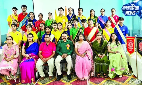 डीएवी मनेई में छात्र परिषद का गठन, पदाधिकारी सम्मानित