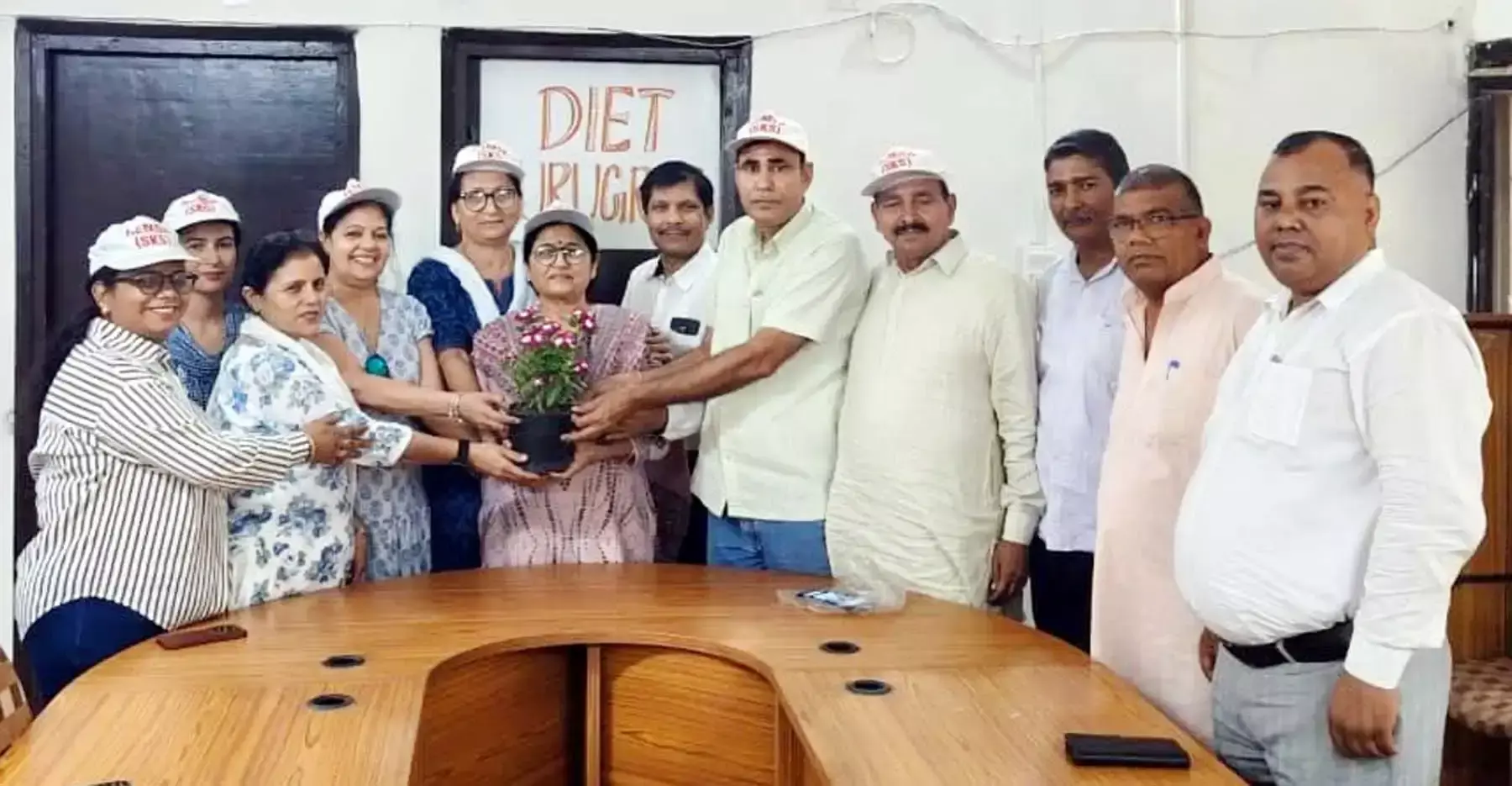 Gurugram: पदोन्नति नीति को लेकर लिपिक वर्ग कर्मचारियों में नाराजगी Gurugram: पदोन्नति नीति को लेकर लिपिक वर्ग कर्मचारियों में नाराजगी