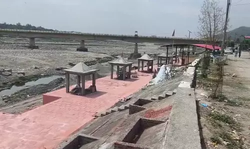 Dehradun: उत्तराखंड का पहला जमुनाघाट बनकर तैयार होने की ओर