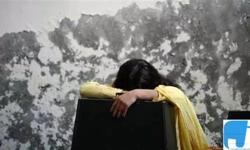 पाकिस्तान में 14 साल की ईसाई लड़की का किडनैप, इस्लाम कबूल कराके 41 साल के मुस्लिम से निकाह कराया पाकिस्तान में 14 साल की ईसाई लड़की का किडनैप, इस्लाम कबूल कराके 41 साल के मुस्लिम से निकाह कराया