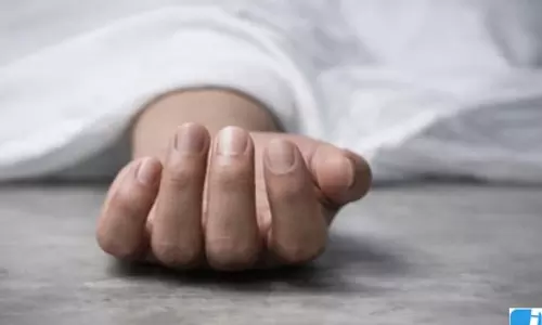 कोप्पल: लॉरी और बाइक की जोरदार टक्कर, दो की मौत कोप्पल: लॉरी और बाइक की जोरदार टक्कर, दो की मौत
