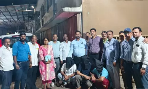 बमबाजी मामले के फरार तीन आरोपी मुंबई से गिरफ्तार, मास्टरमाइंड भी पकड़ा गया बमबाजी मामले के फरार तीन आरोपी मुंबई से गिरफ्तार, मास्टरमाइंड भी पकड़ा गया