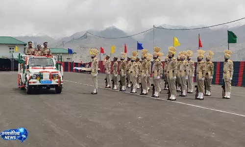 Ladakh Police Academy ने पदोन्नति-पूर्व पासिंग आउट परेड का किया आयोजन Ladakh Police Academy ने पदोन्नति-पूर्व पासिंग आउट परेड का किया आयोजन