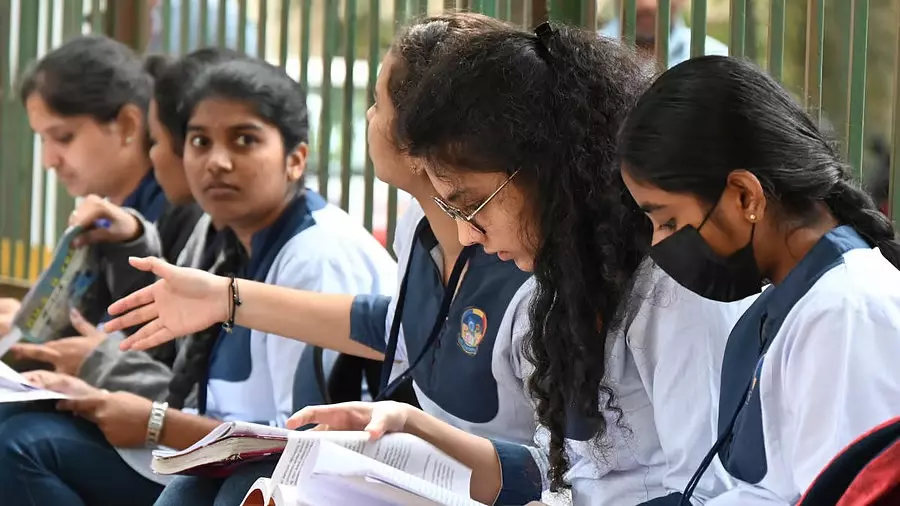 कर्नाटक II PUC परीक्षा 2 के नतीजे घोषित, छात्र आधिकारिक वेबसाइटों पर देख सकेंगे स्कोरकार्ड कर्नाटक II PUC परीक्षा 2 के नतीजे घोषित, छात्र आधिकारिक वेबसाइटों पर देख सकेंगे स्कोरकार्ड