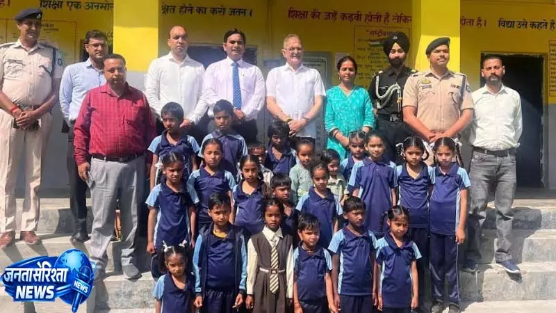 राज्यपाल ने किया गुजरेहड़ा स्कूल का दौरा, छात्रों के साथ भी किया संवाद राज्यपाल ने किया गुजरेहड़ा स्कूल का दौरा, छात्रों के साथ भी किया संवाद