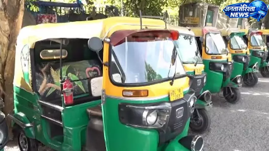 दिल्ली-NCR में ट्रांसपोर्ट यूनियनों की 3 दिन की हड़ताल शुरू दिल्ली-NCR में ट्रांसपोर्ट यूनियनों की 3 दिन की हड़ताल शुरू