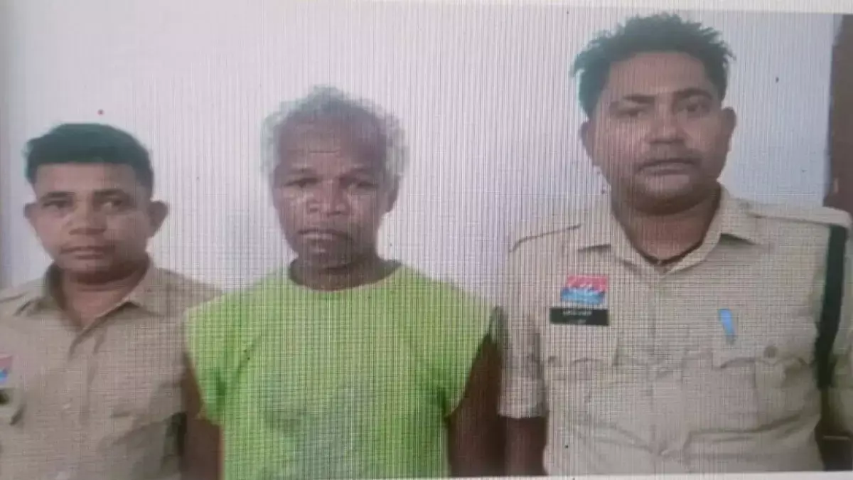 घर में कार्यक्रम के बीच भाई ने की भाई की हत्या, मची चीख-पुकार घर में कार्यक्रम के बीच भाई ने की भाई की हत्या, मची चीख-पुकार