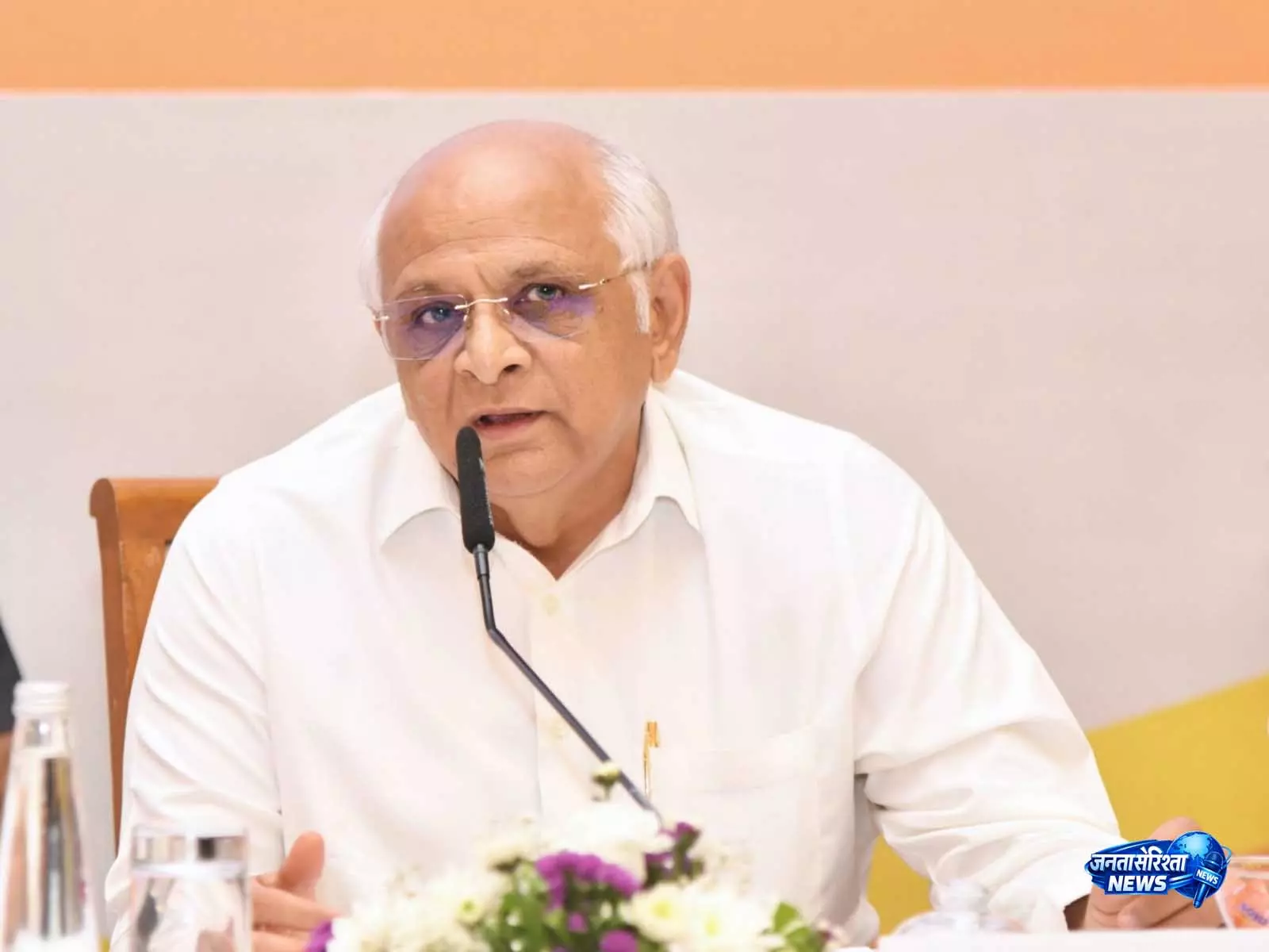 Gujarat CM भूपेंद्र पटेल ने ग्रामीणों के कल्याण को बढ़ावा देने के लिए नई अटलवाड़ी योजना को दी मंज़ूरी Gujarat CM भूपेंद्र पटेल ने ग्रामीणों के कल्याण को बढ़ावा देने के लिए नई अटलवाड़ी योजना को दी मंज़ूरी