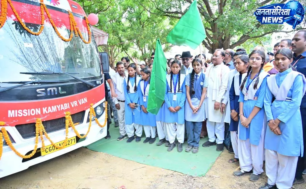 दूरस्थ गांवों के विद्यार्थियों तक पहुंचेगी डिजिटल शिक्षा की नई रोशनी दूरस्थ गांवों के विद्यार्थियों तक पहुंचेगी डिजिटल शिक्षा की नई रोशनी