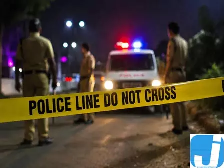 बेरहामपुर : कपल पर हमला करने के आरोपी के पैर में लगी पुलिस की गोली, मुठभेड़ में घायल बेरहामपुर : कपल पर हमला करने के आरोपी के पैर में लगी पुलिस की गोली, मुठभेड़ में घायल