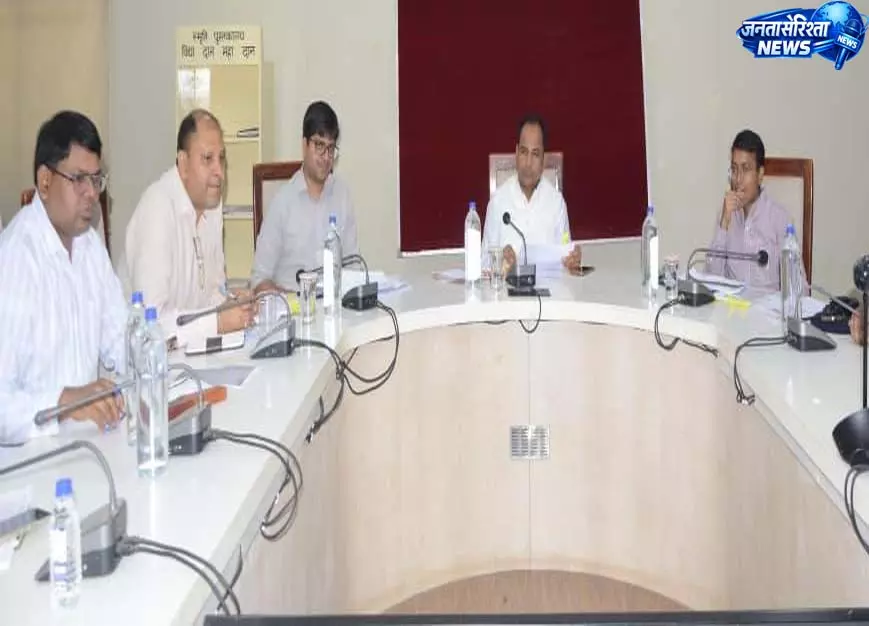 जल जीवन मिशन में लापरवाही पर बड़ी कार्यवाही, 8 ग्रामों की निविदाएं निरस्त जल जीवन मिशन में लापरवाही पर बड़ी कार्यवाही, 8 ग्रामों की निविदाएं निरस्त