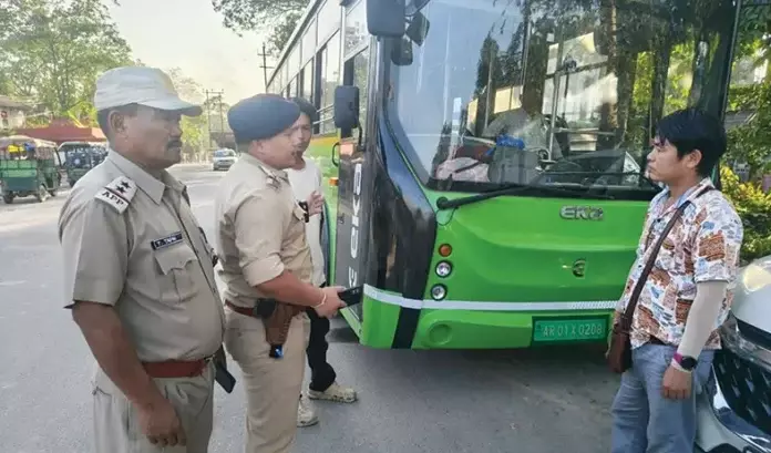 Arunachal: रुक्सिन में ट्रैफिक रेगुलेशन के उपाय शुरू किए गए Arunachal: रुक्सिन में ट्रैफिक रेगुलेशन के उपाय शुरू किए गए