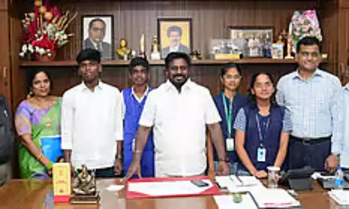 Tamil Nadu : 4 सरकारी स्कूल छात्र जापान रवाना, सकुरा साइंस प्रोग्राम में शामिल Tamil Nadu : 4 सरकारी स्कूल छात्र जापान रवाना, सकुरा साइंस प्रोग्राम में शामिल