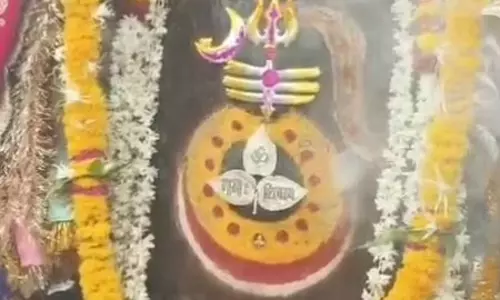 ज्येष्ठ अधिकमास षष्ठी पर महाकाल के दरबार में जनसैलाब, भस्म आरती में पहुंचे हजारों श्रद्धालु ज्येष्ठ अधिकमास षष्ठी पर महाकाल के दरबार में जनसैलाब, भस्म आरती में पहुंचे हजारों श्रद्धालु