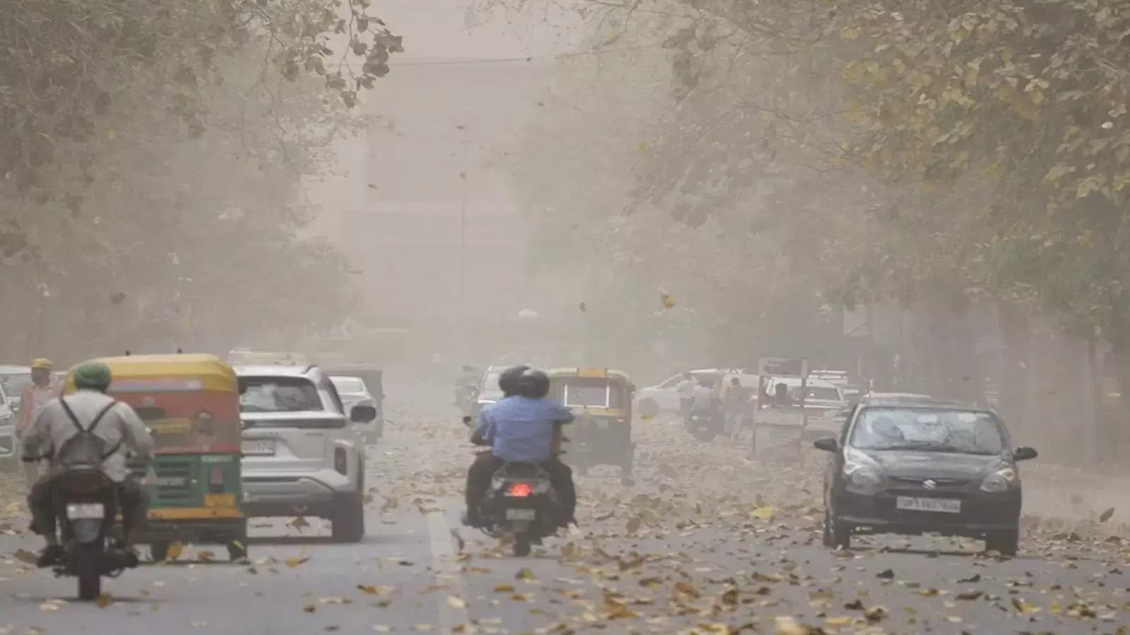 Jaipur: राजस्थान के मौसम में बदलाव, बारिश और तेज हवाओं के आसार Jaipur: राजस्थान के मौसम में बदलाव, बारिश और तेज हवाओं के आसार