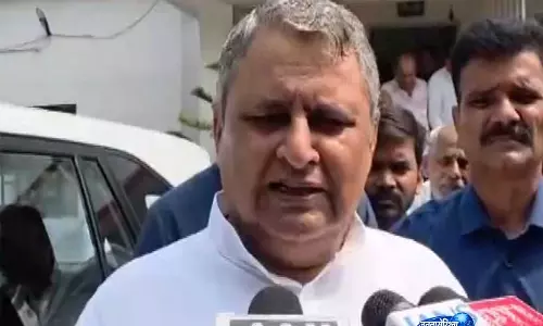 NEET अनियमितताओं की जांच के लिए केंद्र तैयार: बिहार डिप्टी सीएम विजय चौधरी का बयान NEET अनियमितताओं की जांच के लिए केंद्र तैयार: बिहार डिप्टी सीएम विजय चौधरी का बयान