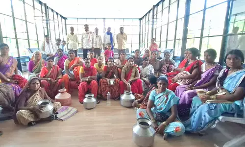 Nandura देवी गांव में पानी संकट पर महिलाओं का विरोध