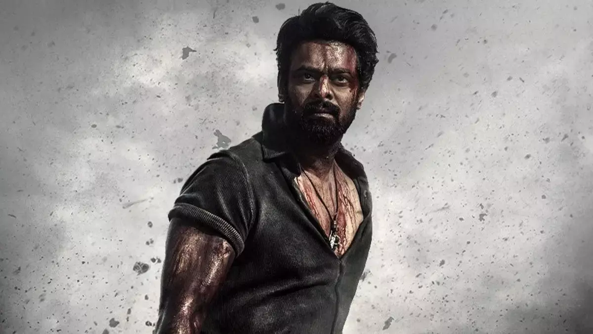 प्रशांत नील ने प्रभास स्टारर ‘सालार 2’ के नए अपडेट के साथ फैंस को किया टीज़ प्रशांत नील ने प्रभास स्टारर ‘सालार 2’ के नए अपडेट के साथ फैंस को किया टीज़