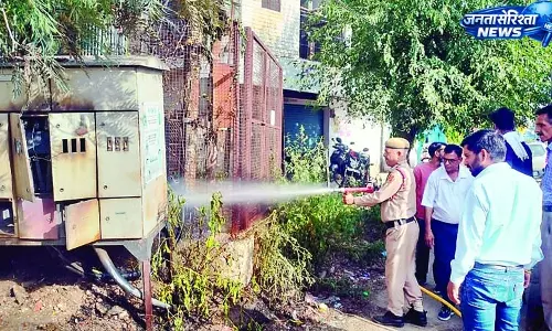 संयुक्त कार्यालय के पास ट्रांसफार्मर में भडक़ी आग