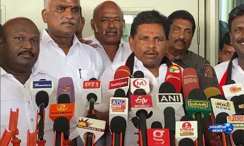 तमिलनाडु: DMK विधायक अनीता राधाकृष्णन ने महिलाओं की सुरक्षा पर दिया बयान तमिलनाडु: DMK विधायक अनीता राधाकृष्णन ने महिलाओं की सुरक्षा पर दिया बयान