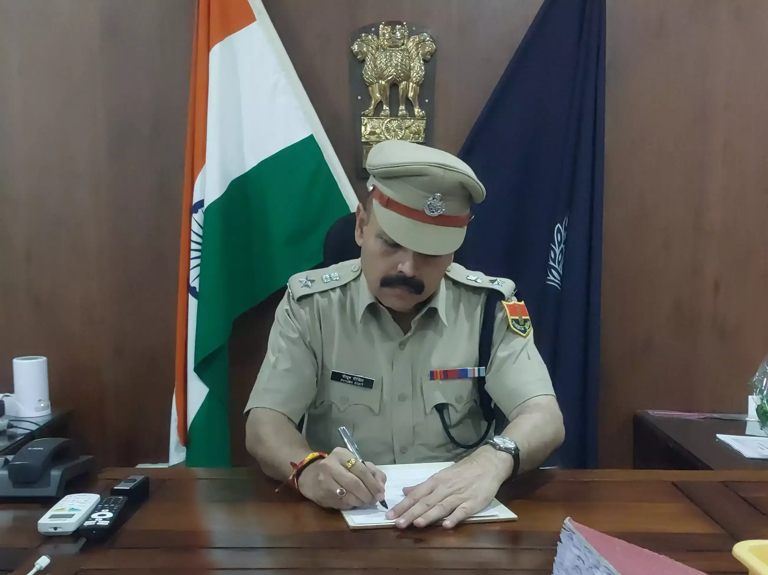 Dausa: दौसा एसपी का पदभार ग्रहण कर पीयूष दीक्षित ने रखी प्राथमिकताएं Dausa: दौसा एसपी का पदभार ग्रहण कर पीयूष दीक्षित ने रखी प्राथमिकताएं