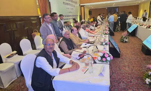 श्रीनगर पहुंचे सांसद बृजमोहन अग्रवाल श्रीनगर पहुंचे सांसद बृजमोहन अग्रवाल