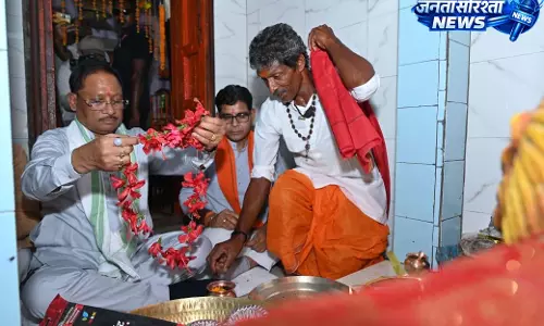CM साय ने करहीबाजार के ऐतिहासिक महामाया मंदिर में की पूजा-अर्चना