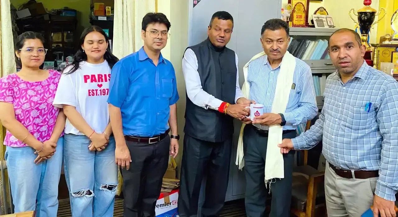 Nainital: हिमालयी पारिस्थितिकी विशेषज्ञ डॉ. सामंत पहुंचे वनस्पति विज्ञान विभाग Nainital: हिमालयी पारिस्थितिकी विशेषज्ञ डॉ. सामंत पहुंचे वनस्पति विज्ञान विभाग