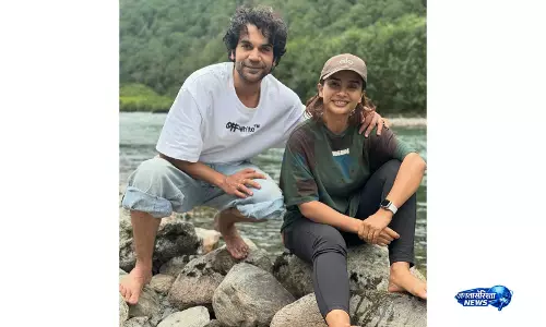 Patralekha, राजकुमार राव की पहली नाट्य प्रस्तुति, रफ़्तार ने दशहरा रिलीज़ की तारीख तय कर ली Patralekha, राजकुमार राव की पहली नाट्य प्रस्तुति, रफ़्तार ने दशहरा रिलीज़ की तारीख तय कर ली