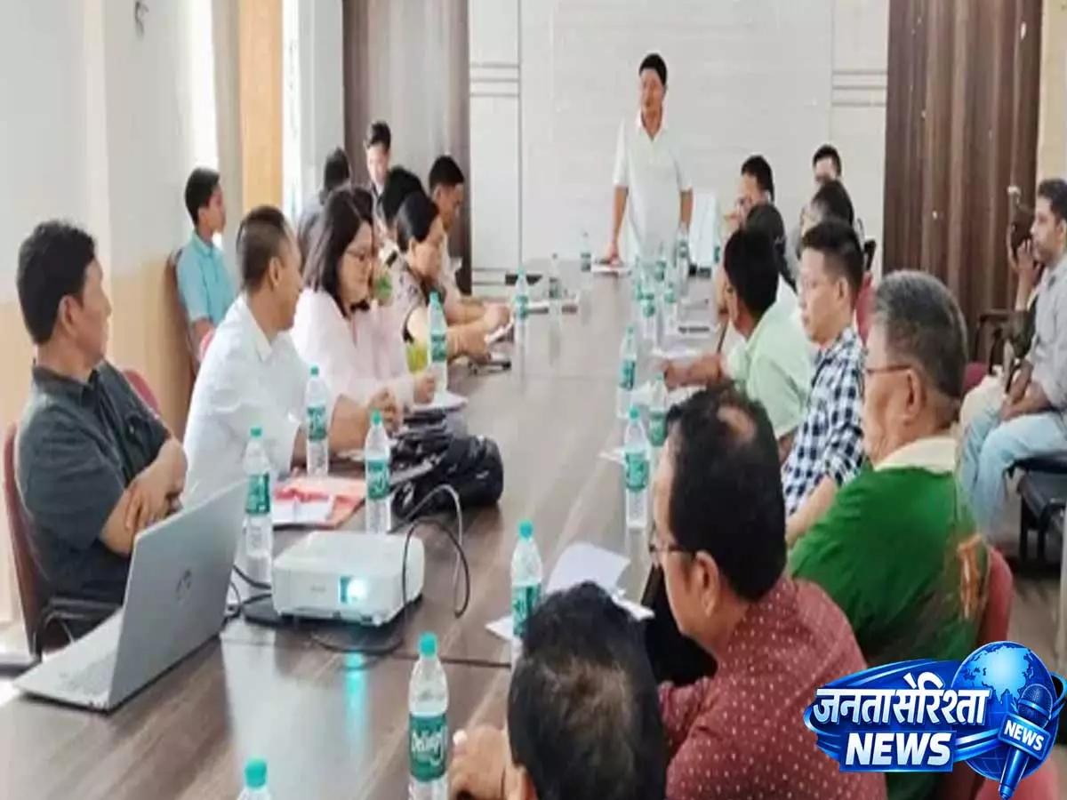 Yingkiong: डीसी ने राजनीतिक पार्टियों से BLA नियुक्त करने का किया आग्रह Yingkiong: डीसी ने राजनीतिक पार्टियों से BLA नियुक्त करने का किया आग्रह