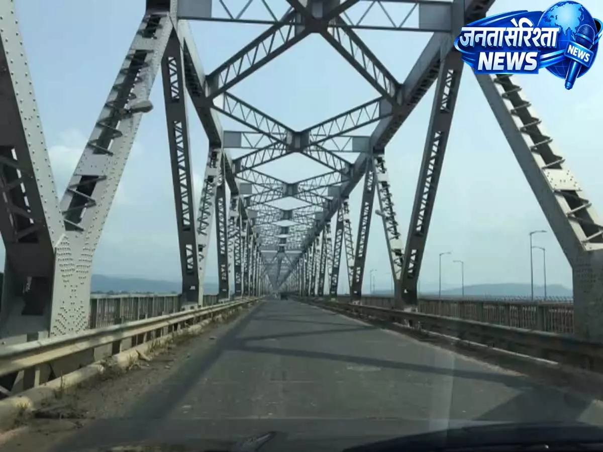 Guwahati: सरायघाट पुल इमरजेंसी मरम्मत के काम के लिए 8 घंटे के लिए बंद Guwahati: सरायघाट पुल इमरजेंसी मरम्मत के काम के लिए 8 घंटे के लिए बंद