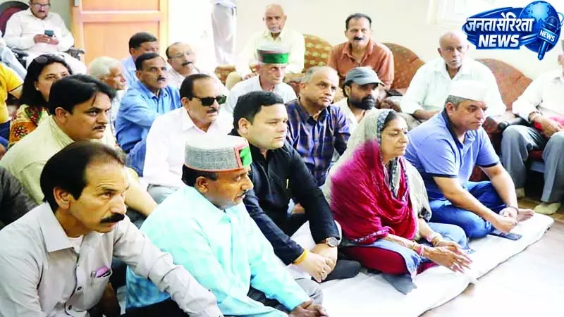 पूर्व प्रधानमंत्री के देश हित में किए कार्यों को किया याद पूर्व प्रधानमंत्री के देश हित में किए कार्यों को किया याद