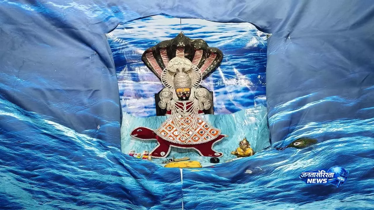 नौगांवा सांवरिया सेठ का किया भव्य कछुआ अवतार श्रृंगार, कल लगेगा गौमाताओं को 56 भोग नौगांवा सांवरिया सेठ का किया भव्य कछुआ अवतार श्रृंगार, कल लगेगा गौमाताओं को 56 भोग